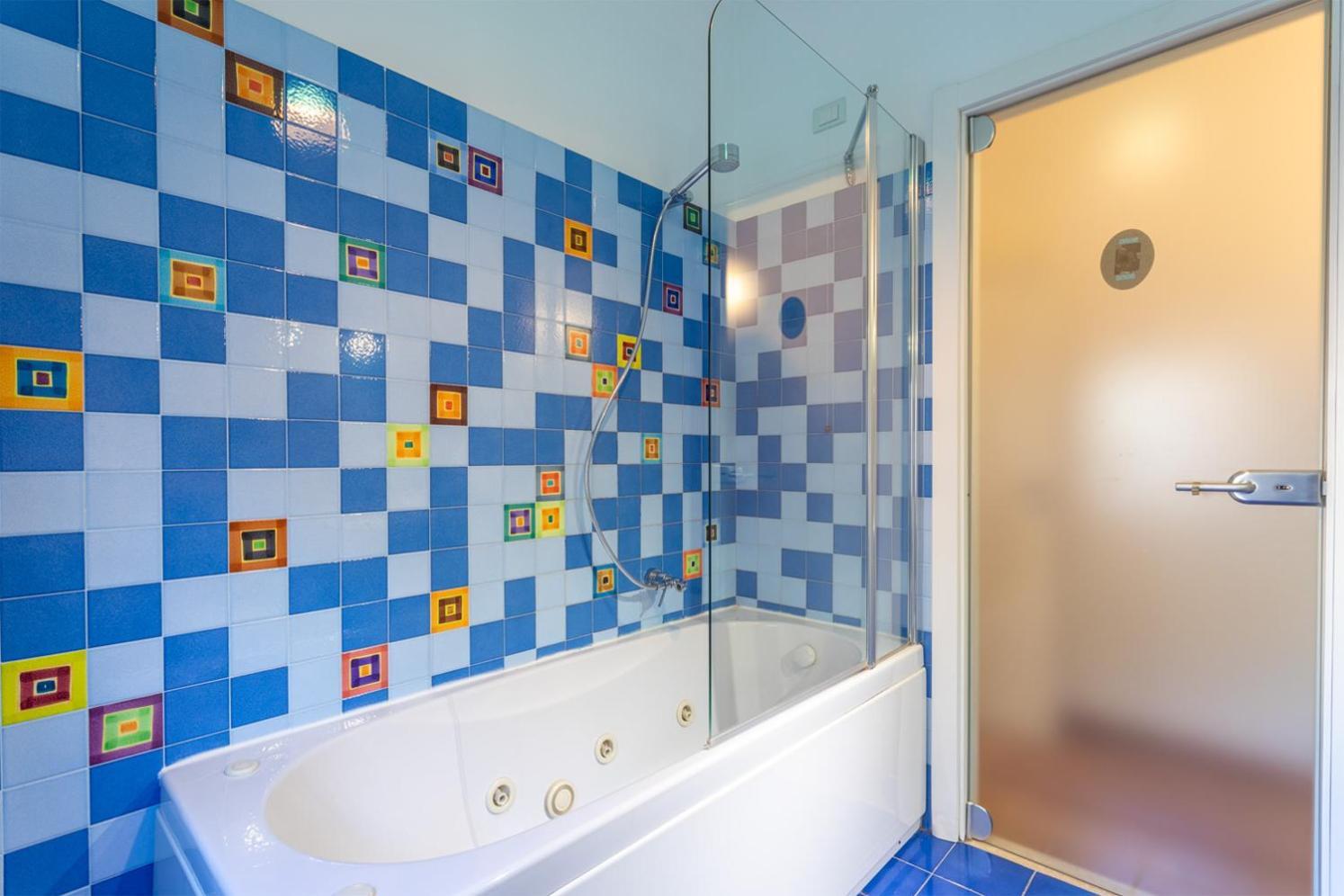 Maxi Paradiso - Guest House A Due Passi Dal Lago Trasimeno Torricella  Екстериор снимка