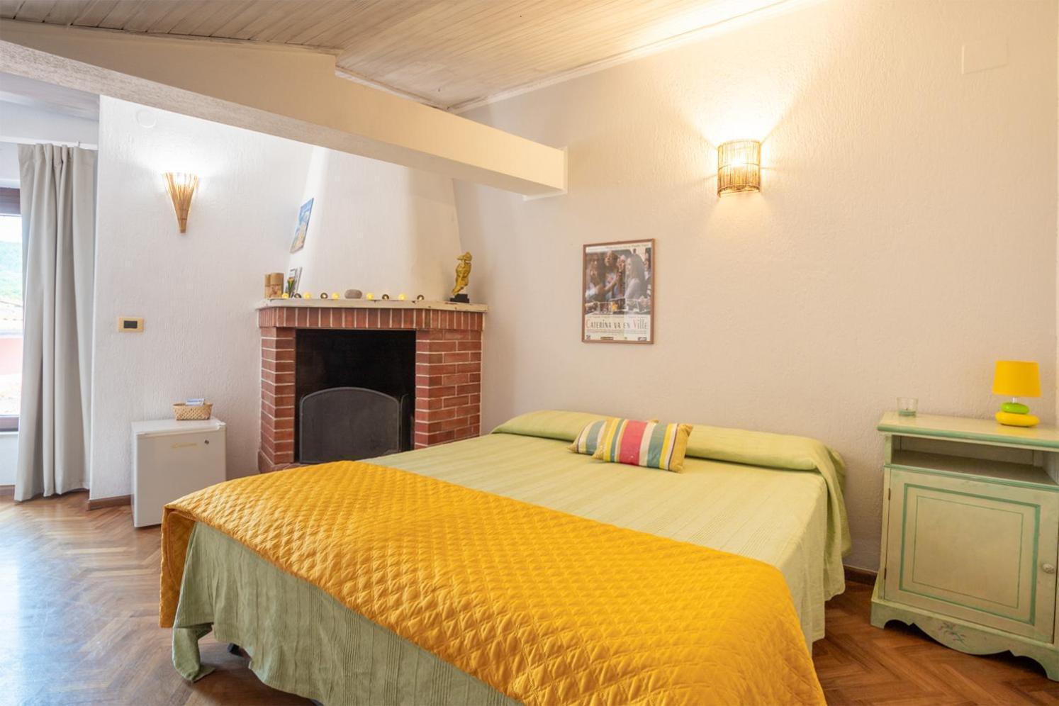 Maxi Paradiso - Guest House A Due Passi Dal Lago Trasimeno Torricella  Екстериор снимка